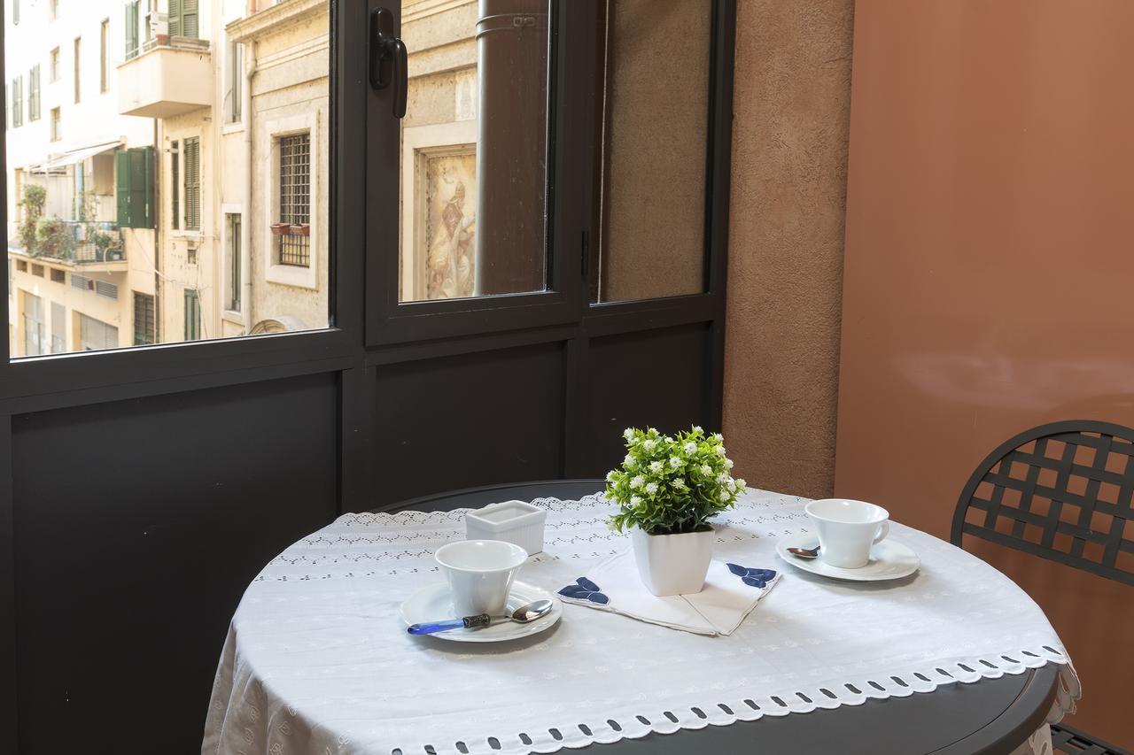 Ferienwohnung Dimora Storica Palazzo Marescalchi Belli Rom Exterior foto